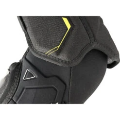 Bauer Supreme M5 Pro Elbow Pad - Intermediate -Sports Pulleys Store bauer bauer supreme m5 pro elbow pad intermediate 4