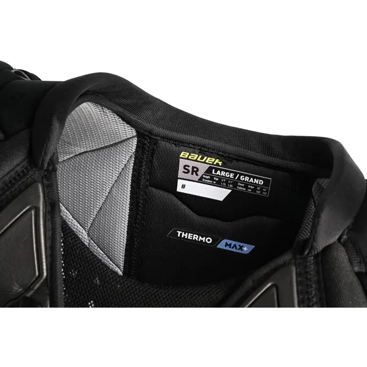 Bauer Supreme M5 Pro Shoulder Pad - Senior 4 Bauer Supreme M5 Pro Shoulder Pad - Senior - Image 4