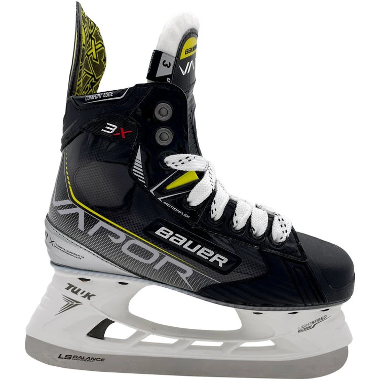 Bauer Vapor 3X Ice Hockey Skate - Junior 1 Bauer Vapor 3X Ice Hockey Skate - Junior