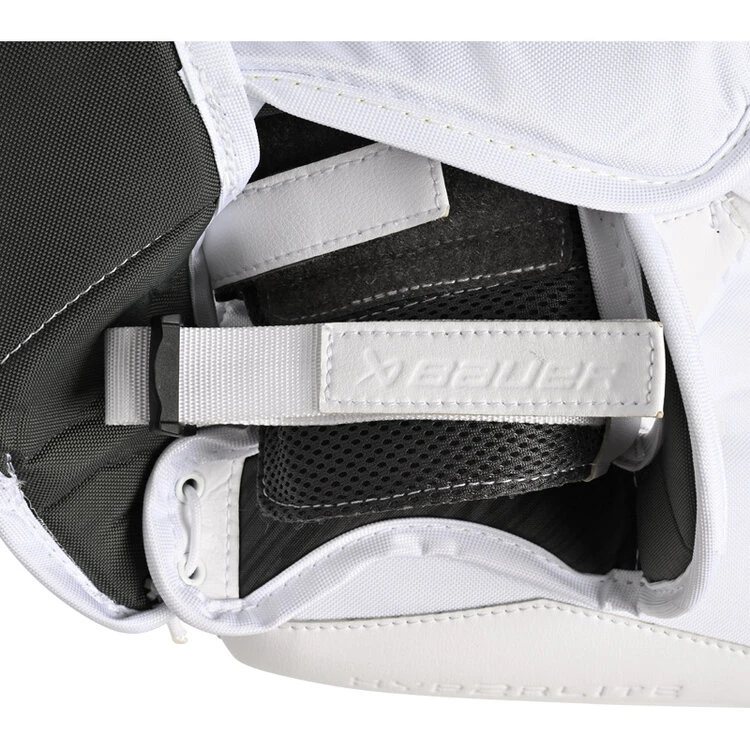 Bauer Vapor HyperLite2 Goalie Catch Glove - Senior 7 Bauer Vapor HyperLite2 Goalie Catch Glove - Senior - Image 7